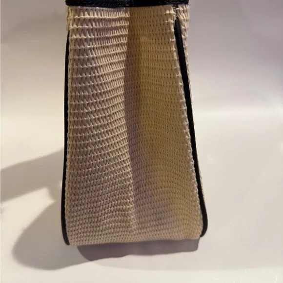 Karl Lagerfeld Paris Tess Satchel - Picture 4 of 14